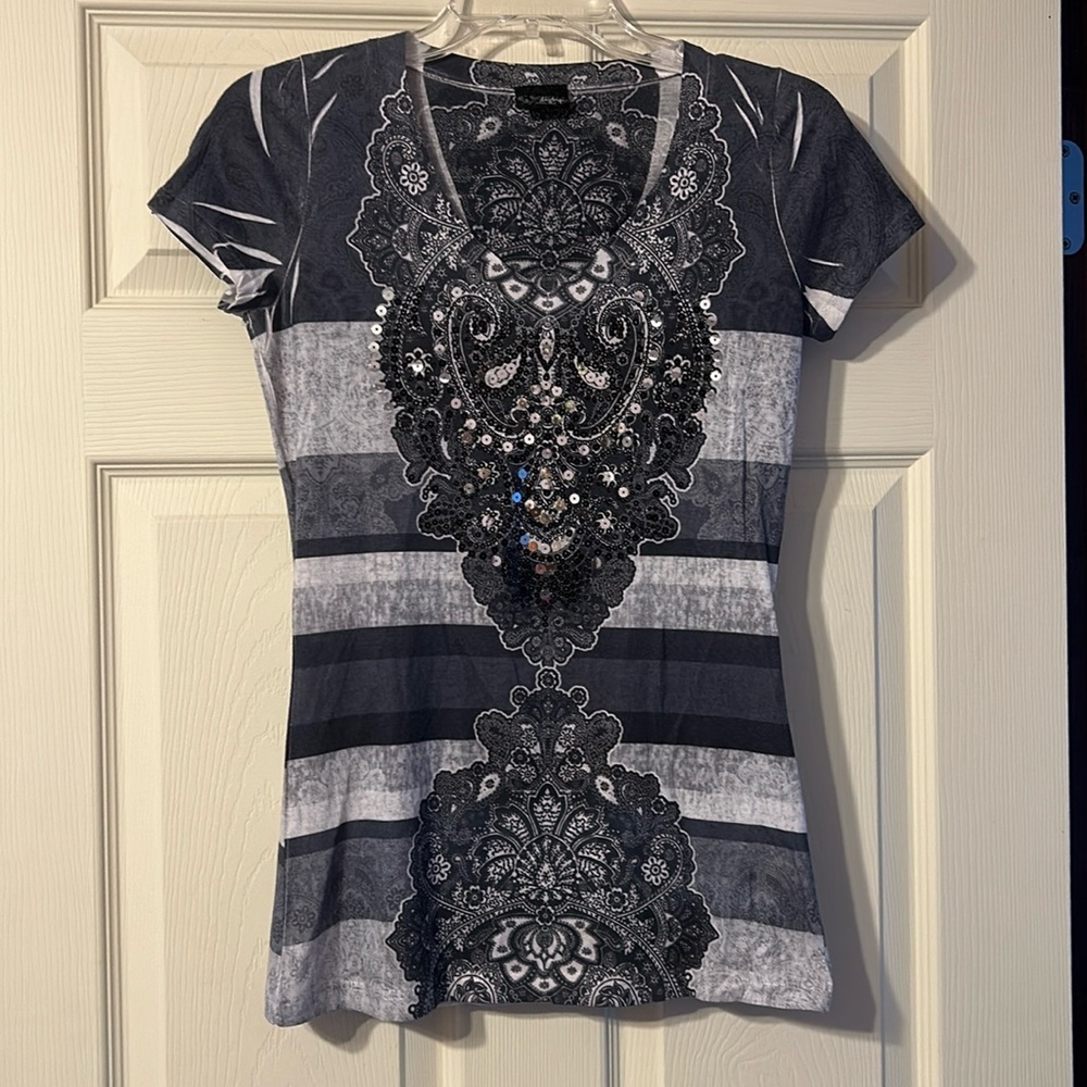 Daytrip V-neck Sequin Shirt Medium Navy & White
